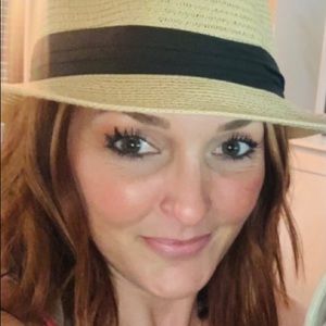 Meet your Posher, Tara